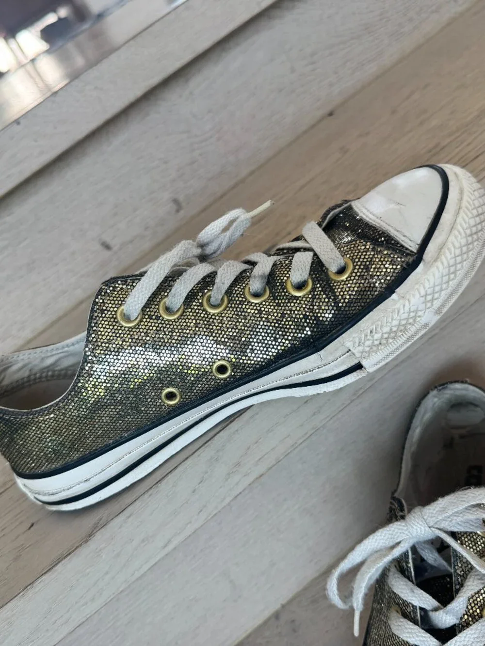 Converse Low Top Gold Glitter 7.5